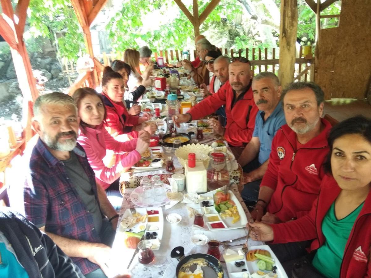 Hotel Kapuzbasi Selalesi Bastuerk Dinlenme Tesisleri à Büyükçakır Extérieur photo